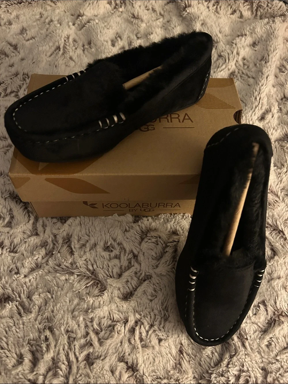 Koolaburra soft black